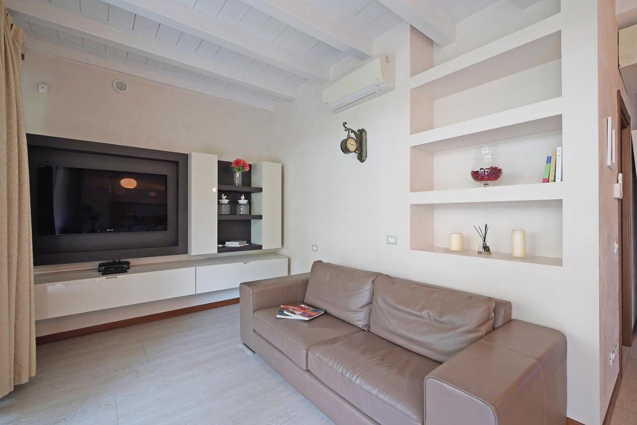 Giulia Luxury Apartment Sirmione Luaran gambar